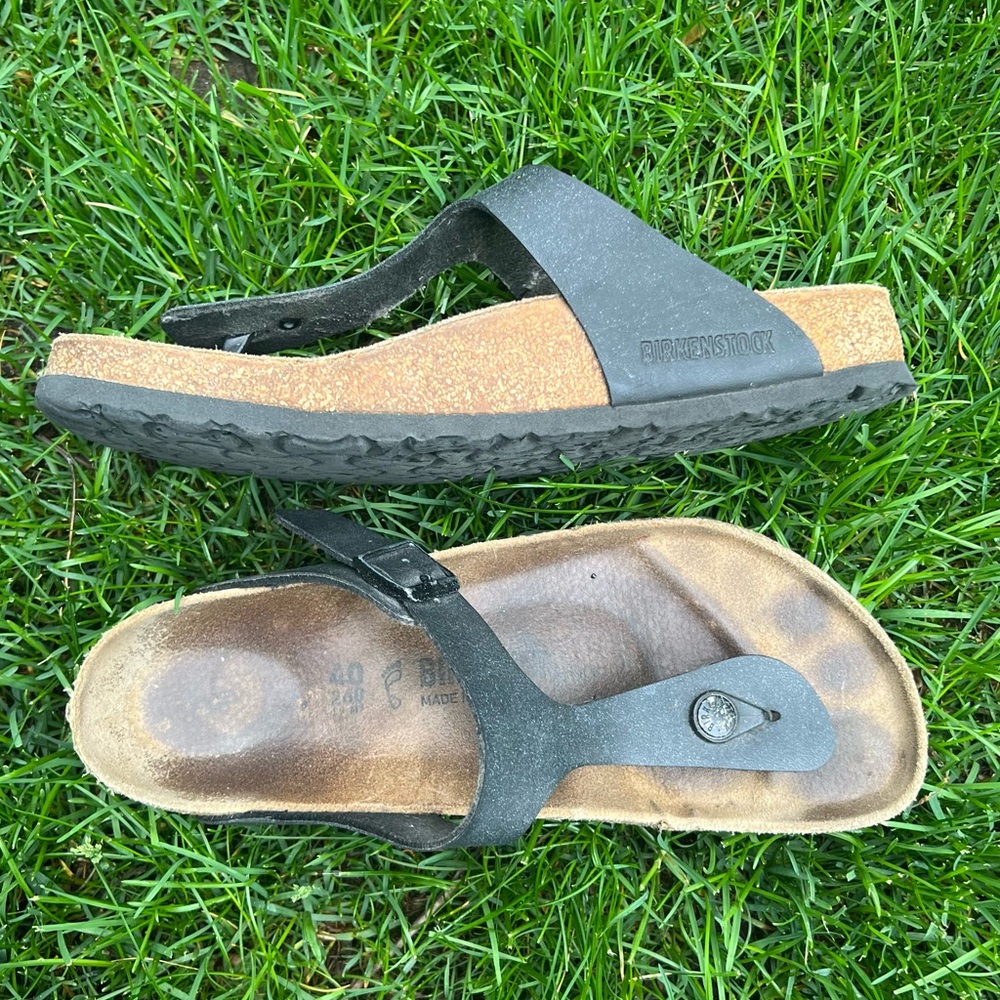 Birkenstock gizeh women’s size 9 // 40 EU black